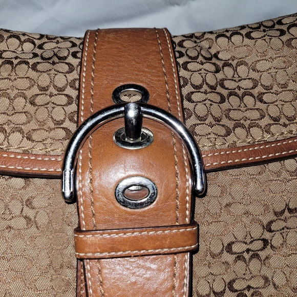 Coach Designer Hand Bag - Picture 3 of 8